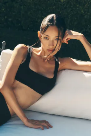 Alo Softsculpt Precision Bra in Black, Size: Medium