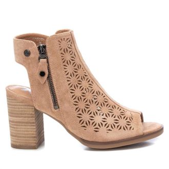 Xti Womens Suede Sandals In Beige