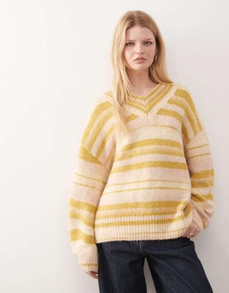Monki Maglione oversize con scollo a V giallo e beige a righe