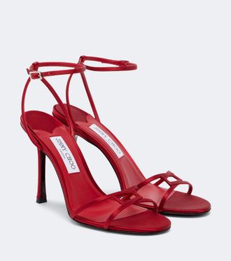 Jimmy Choo London Sandalias Leo 100 de sat&eacute;n