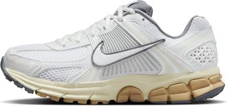 Nike (WMNS) Nike Air Zoom Vomero 5 Summit White Pure Platinum FJ2028-101