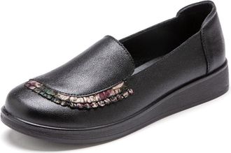 Generic Womens Comfort Soft Sole Round Toe Flat Shoes with Vintage Design Lightweight Slip On Business Casual Loafers (Black,5.5)