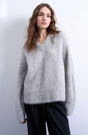 Topshop Fluffy V-Neck Wool & Alpaca Blend Sweater in Light Grey at Nordstrom Rack, Size Medium