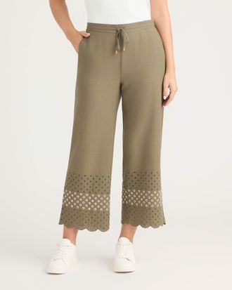 Ellen Tracy Womens Cropped Pant with Scallop Eyelet Hem