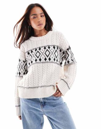 Only round neck argyle knitted sweater in white