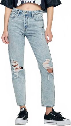 Hidden Jeans Bailey Boyfriend Jean In Light Distressed Wash
