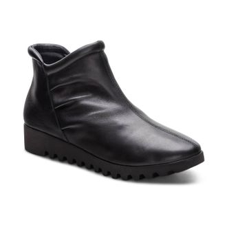 Aetrex Womens Zoey Slip-On Boots In Black Leather