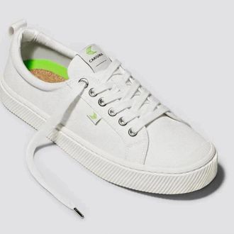 Cariuma Womens Cariuma OCA Low Sneakers Off-White Canvas Comfort Shoes HAWK1639