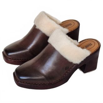 Born Womens Hope Clog In Chocolate