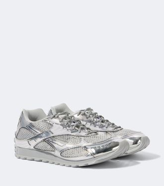 Bottega Veneta Zapatillas Orbit con efecto metalizado
