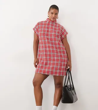 Asos Curve ASOS DESIGN Curve vestito corto con collo alto a imbuto in boucl&eacute; rosso-Multicolore
