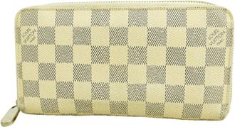 Louis Vuitton White Long Wallet (Bi-Fold) (Pre-Owned)