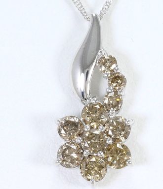 C&A Unbranded gold gold (18K) Necklace (Pre-Owned)