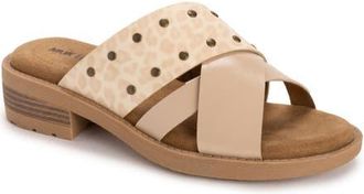 Muk Luks Womens Vittoria Sandal in Cream at Nordstrom, Size 10
