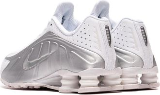 Nike Womens Shox R4 Sneakers White Rubber