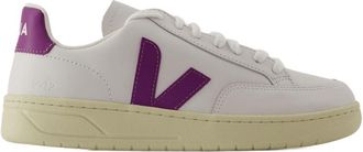 Veja Womens V-12 Sneaker White Calfskin