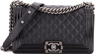 Chanel Boy Flap Bag Quilted Goatskin with Patent Old Medium crossbody bag - Zwart