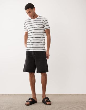 Abercrombie & Fitch Pantaloncini di jeans ampi lavaggio nero