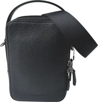 Coach Black Leather Shoulder Bag (Pre-Owned)