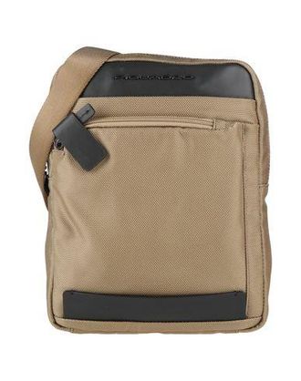 Piquadro BAGS - Cross-body bags sur YOOX.COM