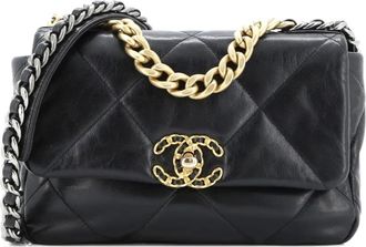 Chanel 19 Flap Bag Quilted Shiny Crumpled Calfskin Medium crossbody bag - Zwart