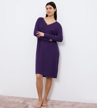 Triumph Nachthemd TRIUMPH Timeless Sensuality NDK LSL, Damen, Gr. 38, N-Gr, lila (royal lila), Single Jersey, Obermaterial: 94% Modal, 6% Elasthan, bequem kni