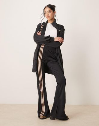 adidas Originals Leggings a zampa stile balletto neri-Nero