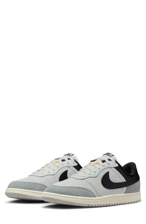 Nike Jordan Air Jordan Skyline Sneaker in Summit White/Black at Nordstrom, Size 11.5