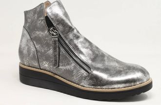 Django & Juliette Womens Smudge Leather Sneakers In Metallic Black