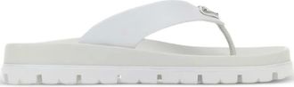 Prada triangle-logo flip-flops - Wit