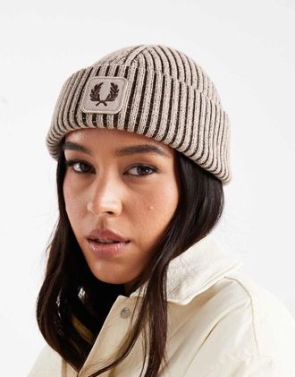 Fred Perry Berretto beige a coste-Neutro