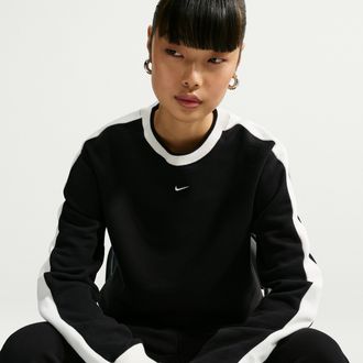 Nike Womens Studio Fleece Medium Weight Crew in Black | IV4944-001