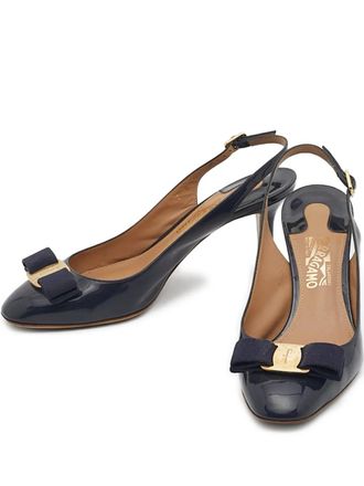 Ferragamo Leren pumps met strik - Blauw