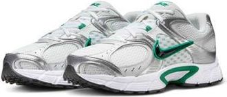 Nike V5 RNR Sneaker in White/Black/Photon Dust at Nordstrom Rack, Size 10.5