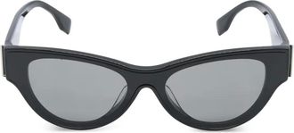 Fendi 2020s Fendi First sunglasses - Black