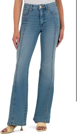 Kut from the Kloth Ana Super Flare Seam Jean In Acceptance