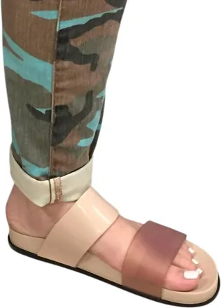 Melissa Womens Cosmic Classic Slide Sandal In Beige/black