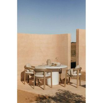 Sklum Sklum - Set tavolo rotondo &Oslash;120 cm in cemento Namara e 4 sedie da giardino con braccioli in legno di acacia Uleno