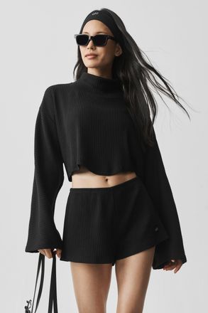 Alo | Ribbed Reset Short in Black, Size: Medium