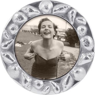 Mariposa Seashell Round 4 x 4-Inch Picture Frame in Silver at Nordstrom