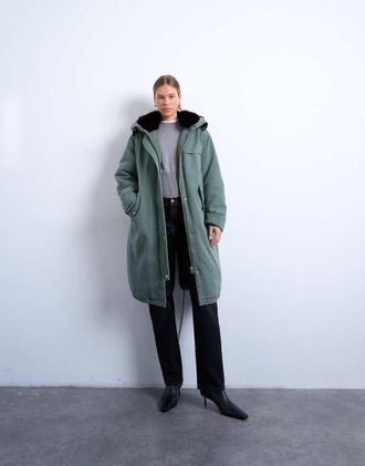 Topshop Parka oversize premium kaki con cappuccio in pelliccia-Verde