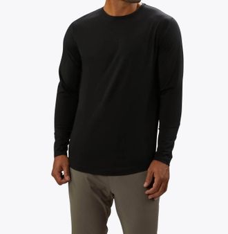 Cuts Ao Long Sleeve Curve-Hem Tee In Black