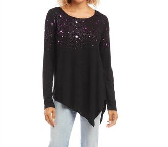Karen Kane Belita Print Asymmetric Top In Black With Purple/magenta Stars