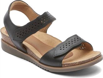 Cobb Hill Womens May Wave Strap Sandal - Extra Wide Width In Black