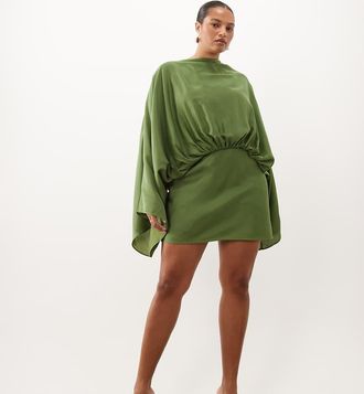Asos Curve ASOS DESIGN Curve vestito corto con maniche a mantella e schiena scoperta con nappine verde-Multicolore