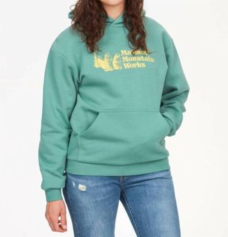 Marmot Womens Mountain Works Crew Neck Sweatshirt In Green