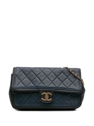 Chanel 2014 Medium Bicolor Calfskin Graphic Flap shoulder bag - women - Calf Leather - One Size - Blue