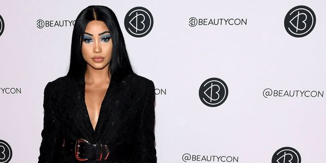 makeup, makeup trend, beauty trend, blue eyeshadow, new makeup