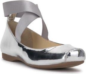 Jessica Simpson Mandalaye Leather Flat in Silver at Nordstrom Rack, Size 5.5