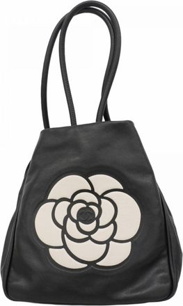 Chanel Black Leather Tote Bag (Pre-Owned)